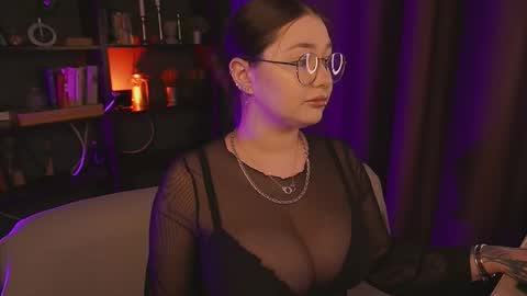 Snapshot of _wendy_evans_ chatting on 03-05-26, 02:02 Wendy online show from 03-05-26, 02:02