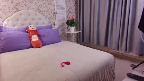 Wendy online show from 10-10-25, 01:37