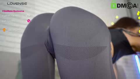 Lily online show from 02-25-25, 12:14