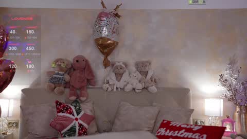 Snapshot of _your_angel chatting on 12-29-24, 04:27 YOUR ANGEL online show from 12-29-24, 04:27