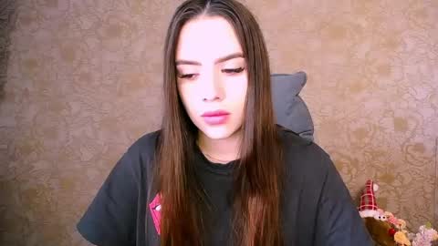 Snapshot of _your_fantasy_girl chatting on 05-08-26, 06:08 Alisa online show from 05-08-26, 06:08