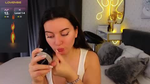 Snapshot of _your_sweetdream chatting on 02-11-25, 07:54 Jasmine online show from 02-11-25, 07:54