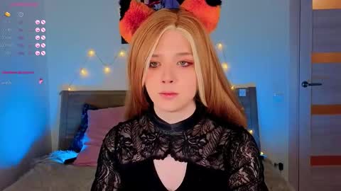 Snapshot of _yourfoxy_ chatting on 01-17-26, 03:50 LITTLE FOX online show from 01-17-26, 03:50