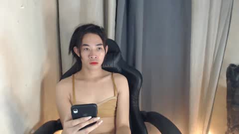 Snapshot of _yoursexwife_ chatting on 01-22-25, 12:27 sheng online show from 01-22-25, 12:27