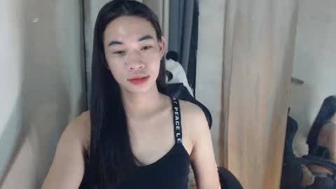 Snapshot of _yoursexwife_ chatting on 02-04-25, 05:01 sheng online show from 02-04-25, 05:01