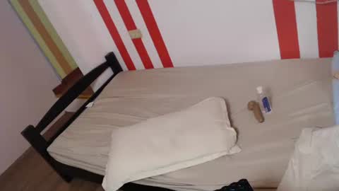 Snapshot of _yoursexwife_ chatting on 10-25-25, 01:57 sheng online show from 10-25-25, 01:57