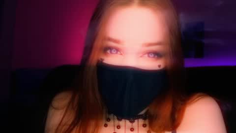 Snapshot of _yourwetdreams_ chatting on 01-03-25, 07:39 Roxy online show from 01-03-25, 07:39