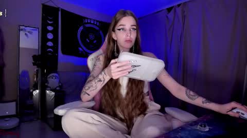 Snapshot of _yourwetdreams_ chatting on 09-08-25, 05:12 Roxy online show from 09-08-25, 05:12