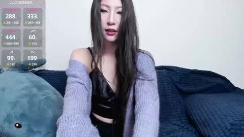 Mia online show from 10-29-25, 12:46