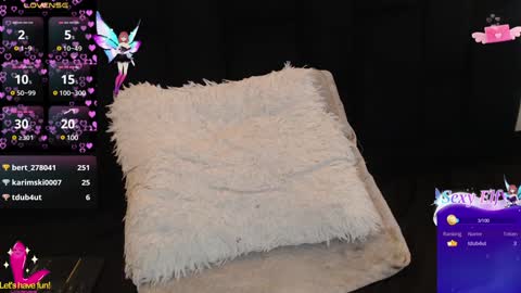 Yuyi online show from 01-29-25, 05:13