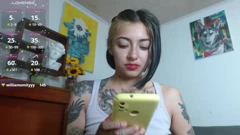 Zoe  online show from 02-11-25, 12:58