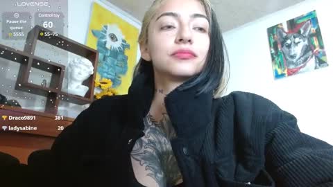 Zoe  online show from 02-12-25, 01:37