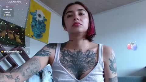 Zoe  online show from 11-06-25, 04:30