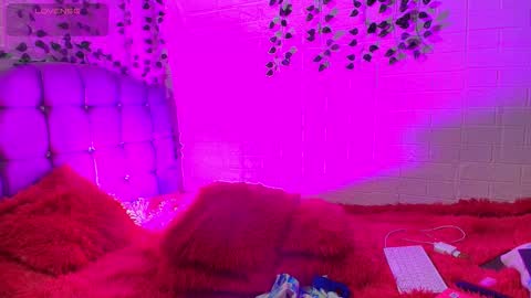 zoe online show from 02-17-26, 04:20