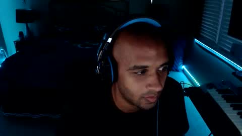 Snapshot of a4orce chatting on 06-08-26, 12:47 a4orce online show from 06-08-26, 12:47