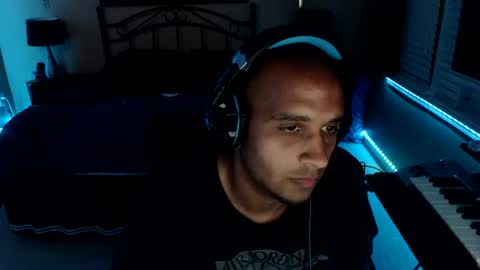 Snapshot of a4orce chatting on 06-12-26, 01:59 a4orce online show from 06-12-26, 01:59