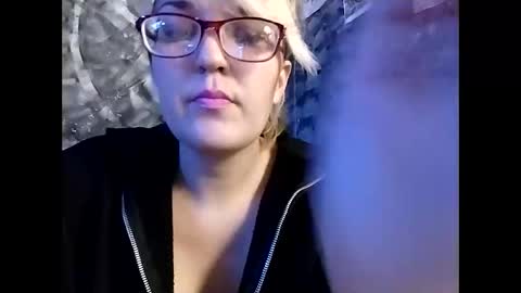 Bree Anna online show from 12-21-24, 06:02