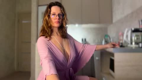        online show from 12-21-25, 10:06