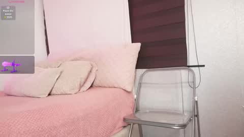 Alexandra  online show from 10-17-25, 09:12