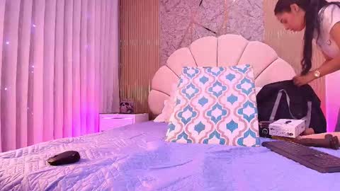 Aisha online show from 11-01-25, 11:56