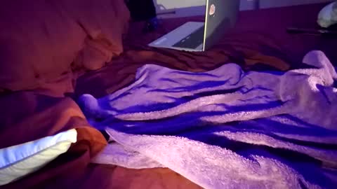 Snapshot of a_bad_guy_duh chatting on 03-08-26, 03:05 a_bad_guy_duh online show from 03-08-26, 03:05