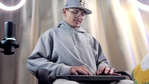 alejo online show from 02-05-25, 07:18