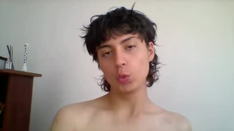 Snapshot of a_littlee_bear chatting on 12-02-24, 12:18 a littlee bear online show from 12-02-24, 12:18