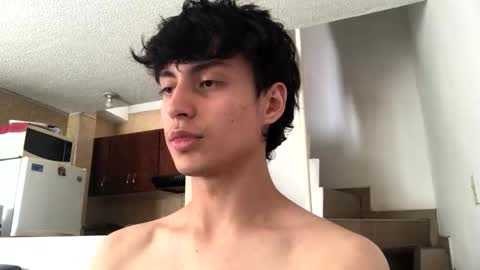 Snapshot of a_littlee_bear chatting on 12-16-25, 05:29 a littlee bear online show from 12-16-25, 05:29