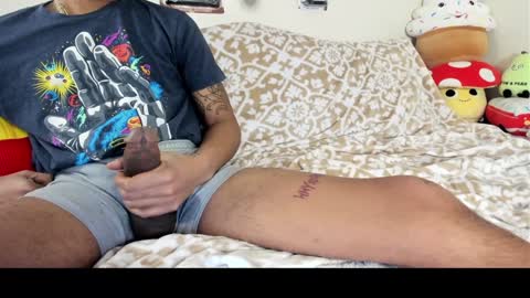 Snapshot of a_mariejuana69 chatting on 01-08-25, 02:35 FunHouse 0420 online show from 01-08-25, 02:35