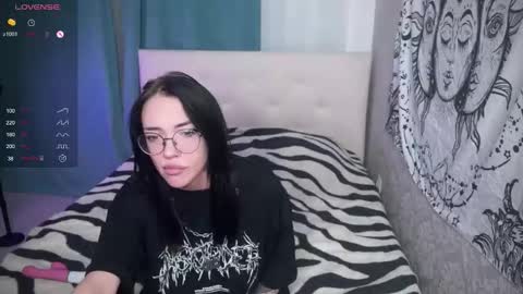 Snapshot of a_s_m_ chatting on 02-04-26, 03:29 Kris Michael online show from 02-04-26, 03:29