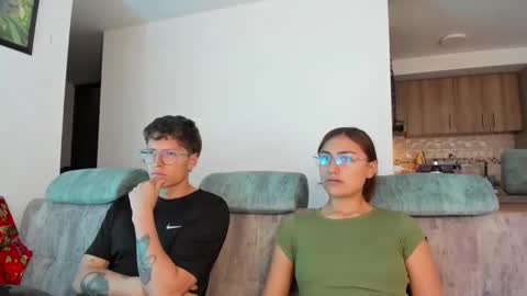 Snapshot of a_sexy_couple__ chatting on 01-30-25, 08:53 A Sexy Couple online show from 01-30-25, 08:53