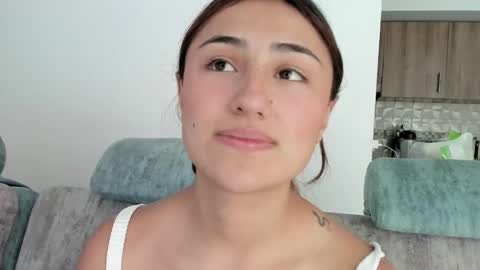 Snapshot of a_sexy_couple__ chatting on 03-06-25, 06:37 A Sexy Couple online show from 03-06-25, 06:37