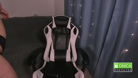 Adele White online show from 01-11-25, 06:54