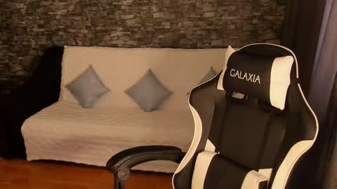 Amy online show from 02-19-25, 10:56