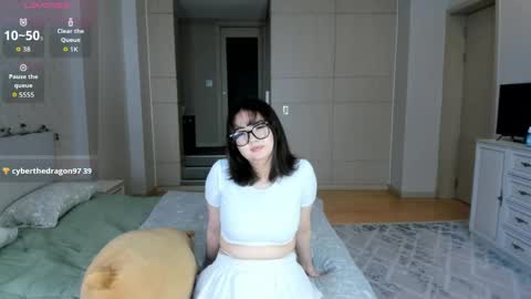 Ari online show from 04-11-26, 08:51