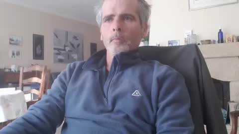 Snapshot of aalex1717 chatting on 12-02-24, 11:01 Aalex1717 online show from 12-02-24, 11:01