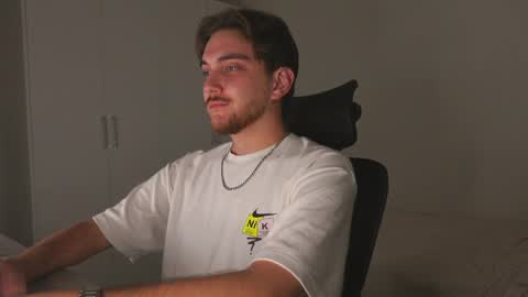 Alex online show from 06-04-26, 03:12