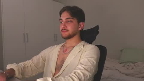 Alex online show from 06-09-26, 03:29