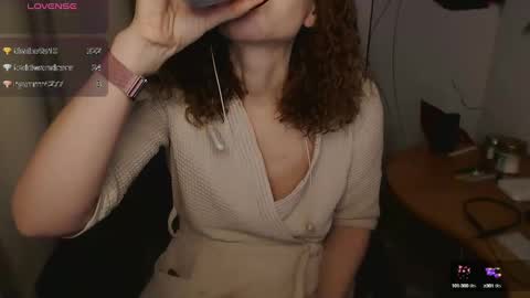 Snapshot of aamazingjoi chatting on 01-01-25, 07:21 Katie online show from 01-01-25, 07:21