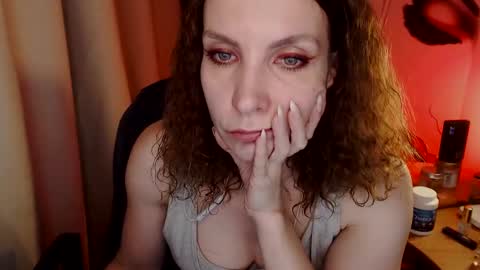 Snapshot of aamazingjoi chatting on 01-21-25, 03:54 Katie online show from 01-21-25, 03:54