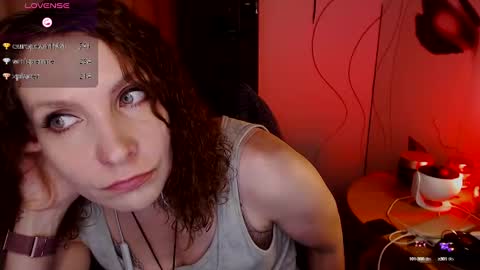 Snapshot of aamazingjoi chatting on 01-31-25, 04:14 Katie online show from 01-31-25, 04:14