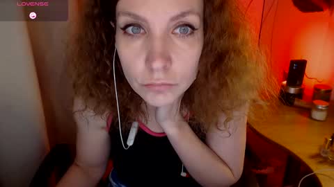 Snapshot of aamazingjoi chatting on 02-06-25, 01:38 Katie online show from 02-06-25, 01:38