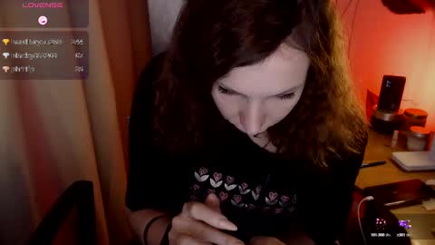 Snapshot of aamazingjoi chatting on 02-11-25, 11:21 Katie online show from 02-11-25, 11:21