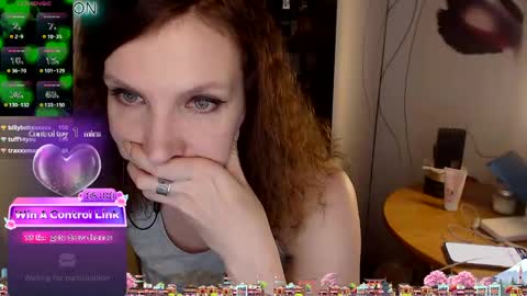 Snapshot of aamazingjoi chatting on 02-14-25, 09:43 Katie online show from 02-14-25, 09:43