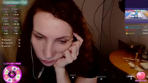 Snapshot of aamazingjoi chatting on 02-26-25, 02:15 Katie online show from 02-26-25, 02:15