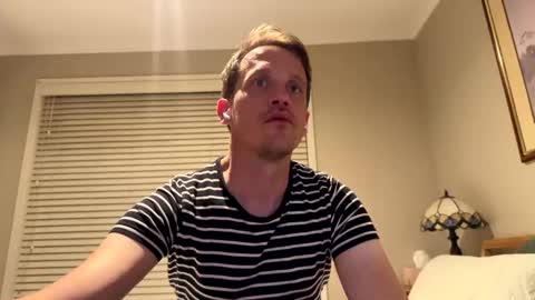 Kris online show from 11-22-25, 11:42