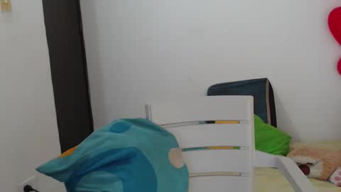 Snapshot of aanggell chatting on 02-22-25, 10:40 Aanggell online show from 02-22-25, 10:40