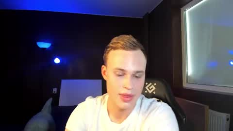 Aaron online show from 06-08-26, 02:06