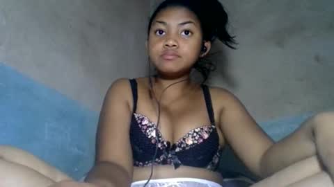 Snapshot of aariciah chatting on 11-25-25, 08:03 aariciah online show from 11-25-25, 08:03