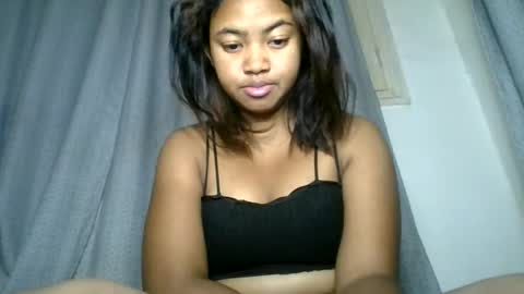 Snapshot of aariciah chatting on 05-27-26, 11:35 aariciah online show from 05-27-26, 11:35